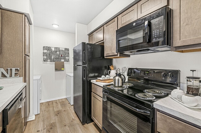 Foto del edificio - Enclave at Eagle Creek Apartments