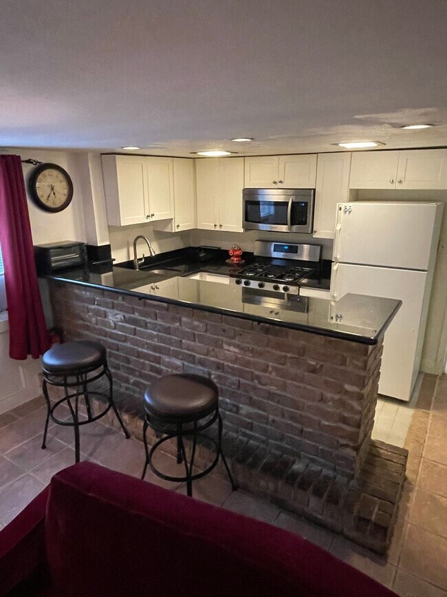 Foto del edificio - Partially Furnished 2BD/2BA