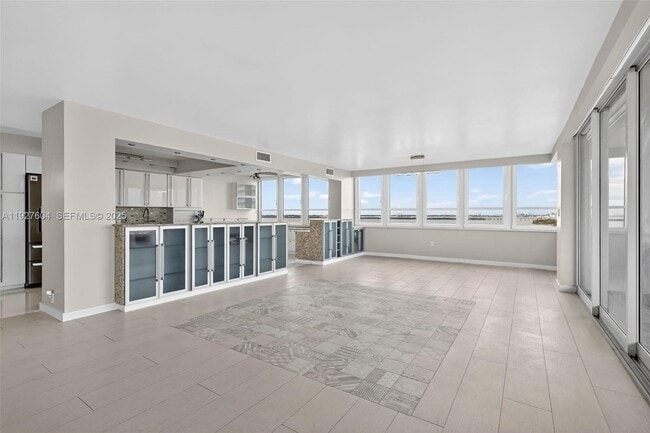 Foto del edificio - 11 Island Ave