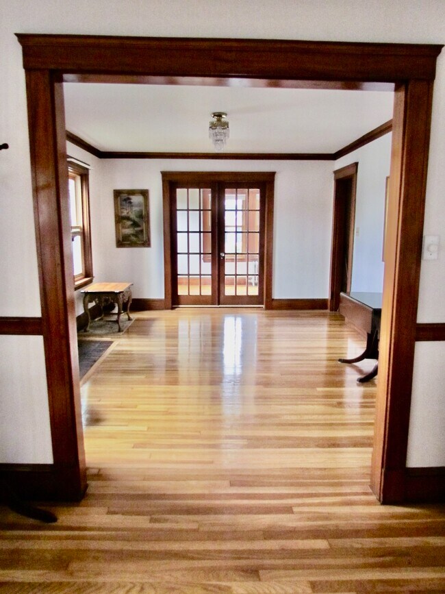 Foto del edificio - 11 Hardy Ave