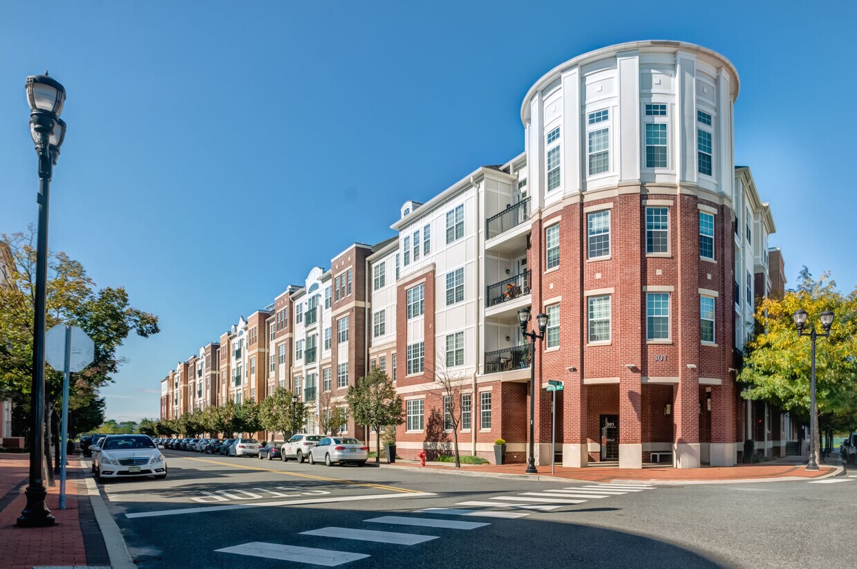 Harbor Pointe Apartments Bayonne, NJ