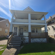 Building Photo - 1394 Larchmont Rd