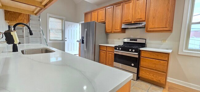 Foto del edificio - 3606 W Cortland St