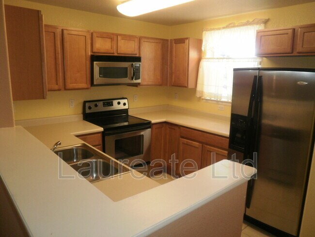 Foto del edificio - 5800 Tower Rd