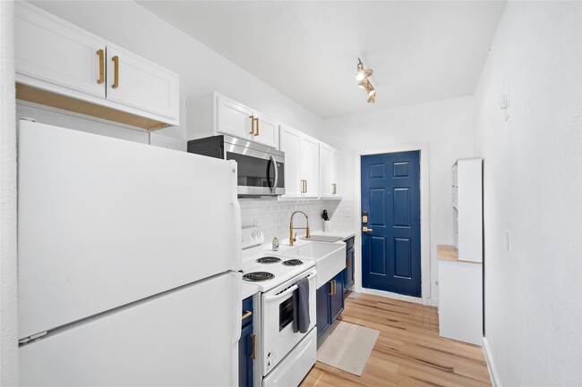 Building Photo - 3901 Dallas St