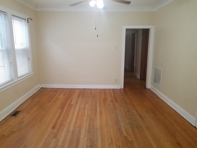 Foto del edificio - 6136 S Richmond St