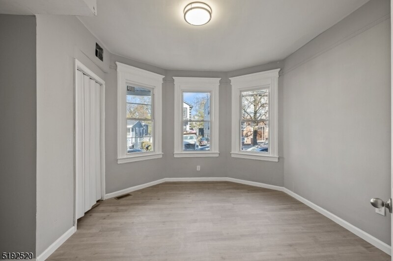 21 Breakenridge Terrace Unit 2, Irvington, NJ 07111 Apartment for