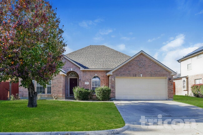 Building Photo - 1711 Newcastle Dr