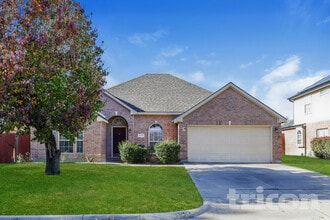 Building Photo - 1711 Newcastle Dr