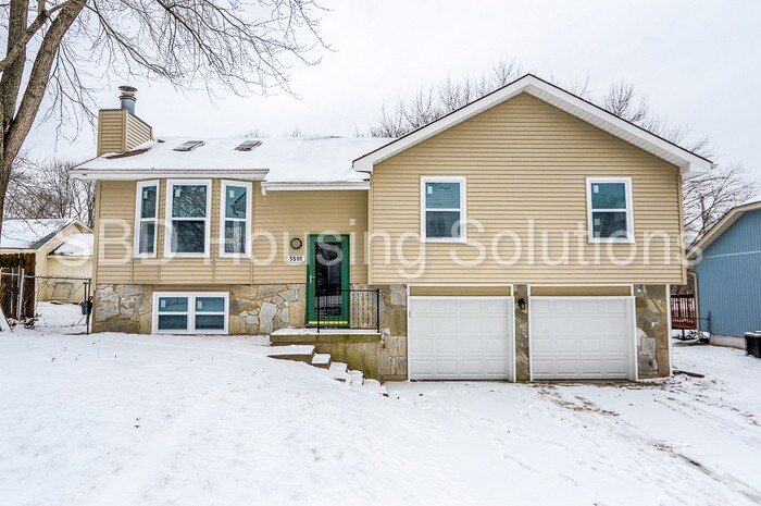 Primary Photo - 5516 Maywood Ave