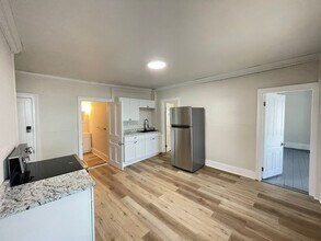 13 Spring St