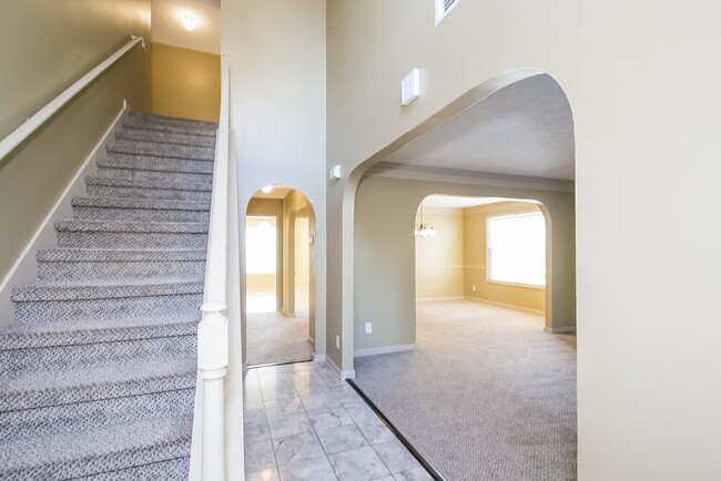 Building Photo - 5028 Burling Mill Dr