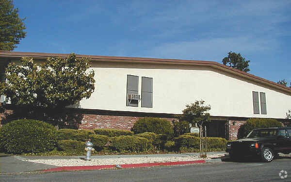 Foto del edificio - Chardonnay Apartments