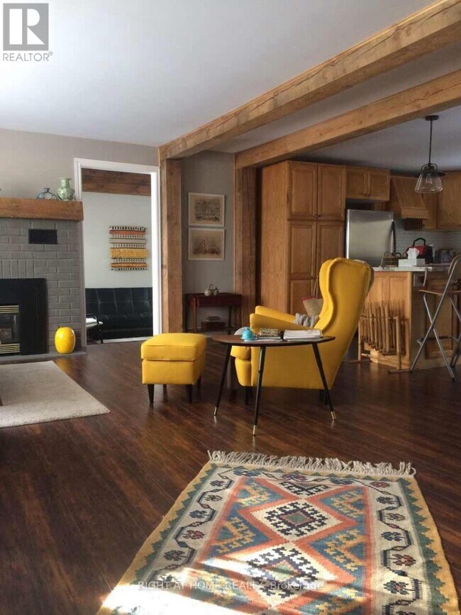 Photo du bâtiment - 96 Simcoe St