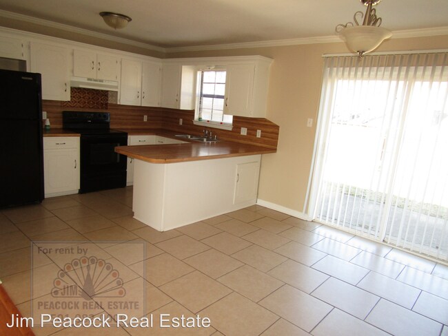 Foto del edificio - 3 br, 1 bath House - 7 Collins Court