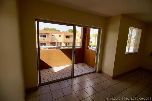 Building Photo - 6225 SW 131st Ct
