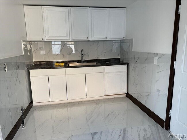 Foto del edificio - 104 Balbach Dr