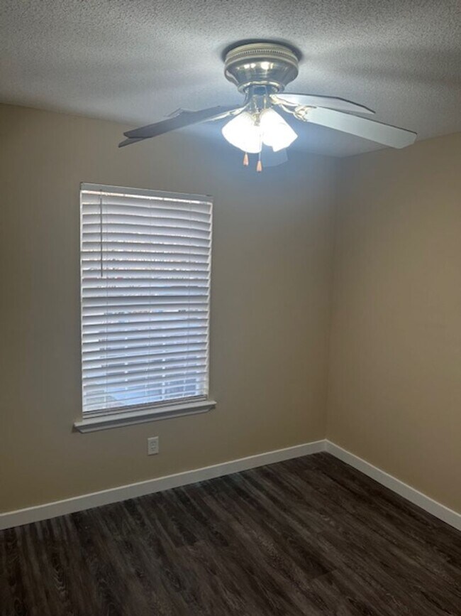 Foto del edificio - Remodeled single family home