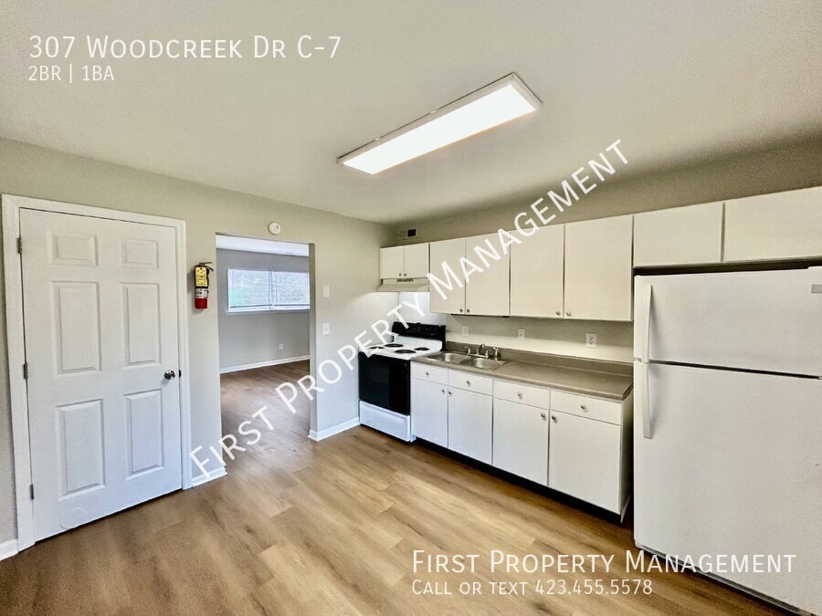Photo - 307 Woodcreek Dr C-7-