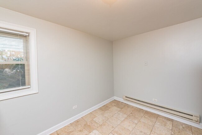 Foto del edificio - 4540 N Wolcott Ave