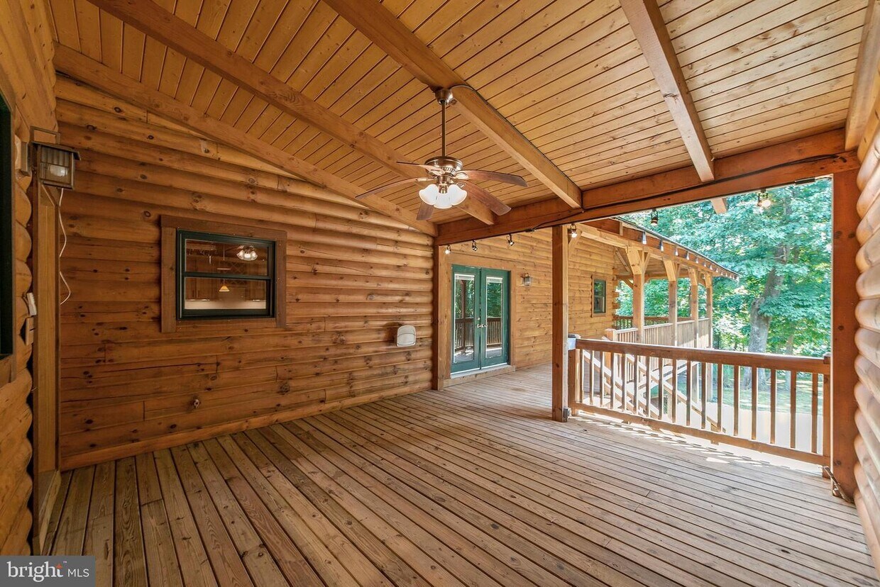 Primary Photo - 4020 Millwood Rd