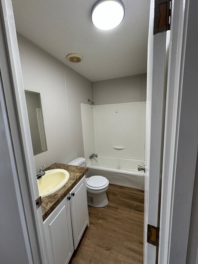 Foto del edificio - 3 Bed, 2 Bath Mobile Home Near Coldwater E...