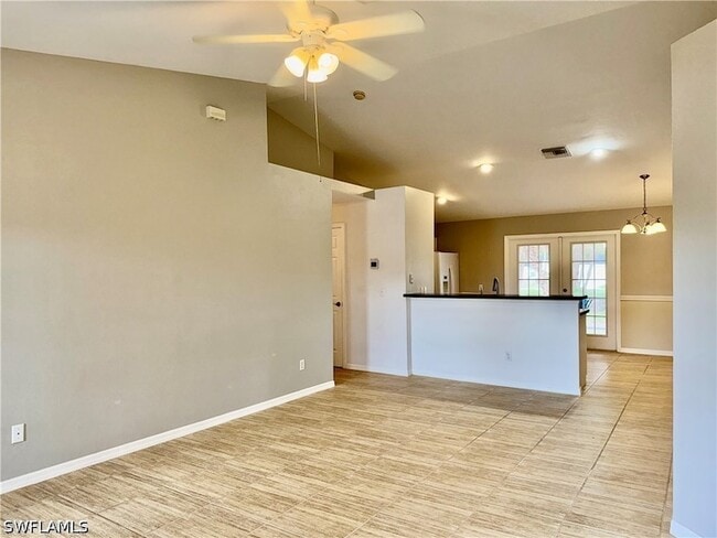 Foto del edificio - 6016 Lindbrook Ave