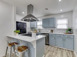 Building Photo - 1208 Jet Dr