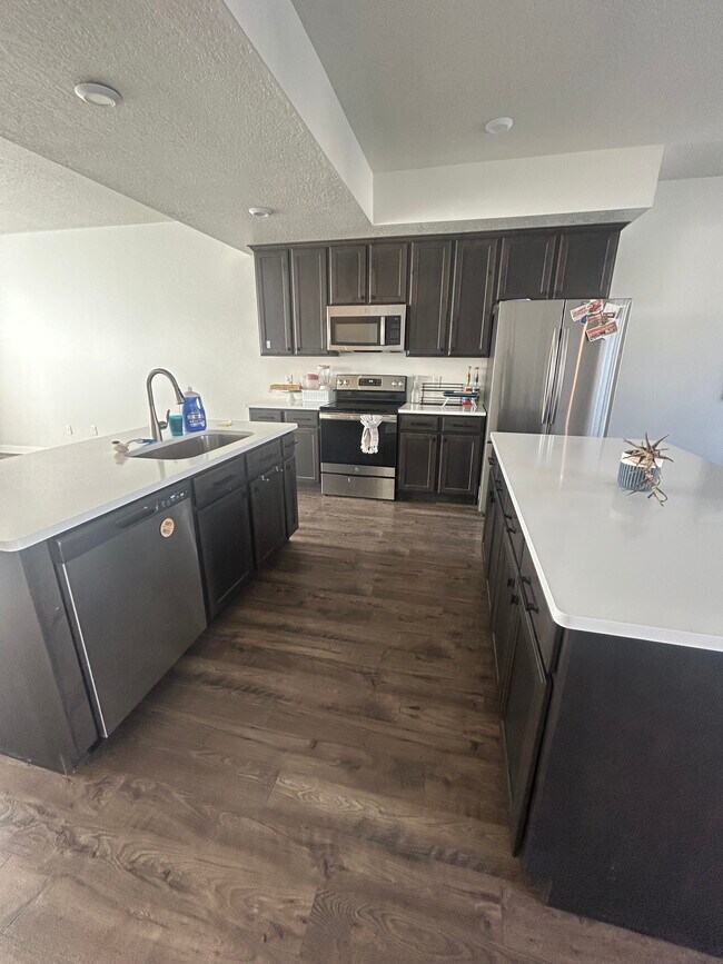 Foto del edificio - 1046 360 S