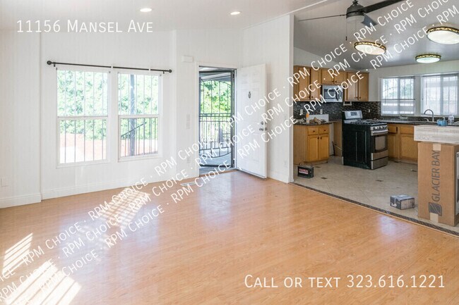 Foto del edificio - 11156 Mansel Ave