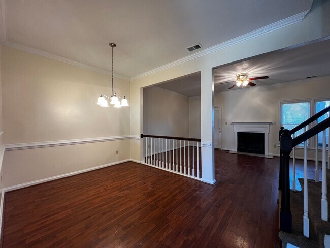 Foto del edificio - Great Bridge Townhouse For Rent