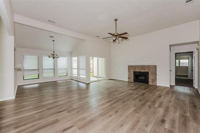 Foto del edificio - 525 Country View Ln