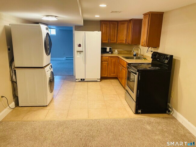 Foto del edificio - 128 Forest Dr