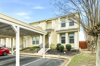 Building Photo - 2215 Dry Creek Dr