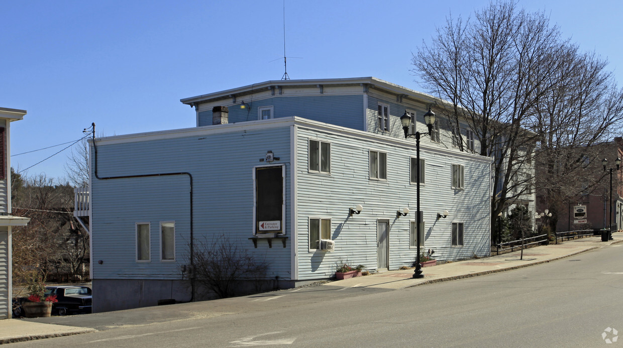 Building Photo - 53 Water St