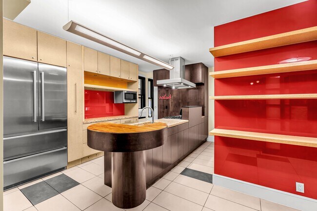 Foto del edificio - 150 W 55th St