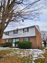 Building Photo - 3854 Sheffield Ct
