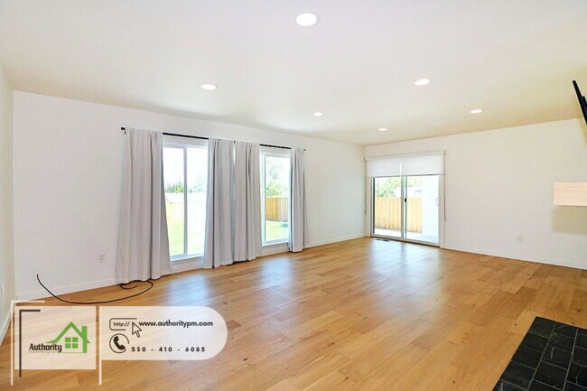 Foto del edificio - 1225 Manzanita Hills Ave