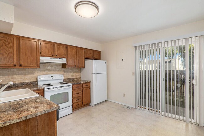 Building Photo - 3152 Vail Pass Dr