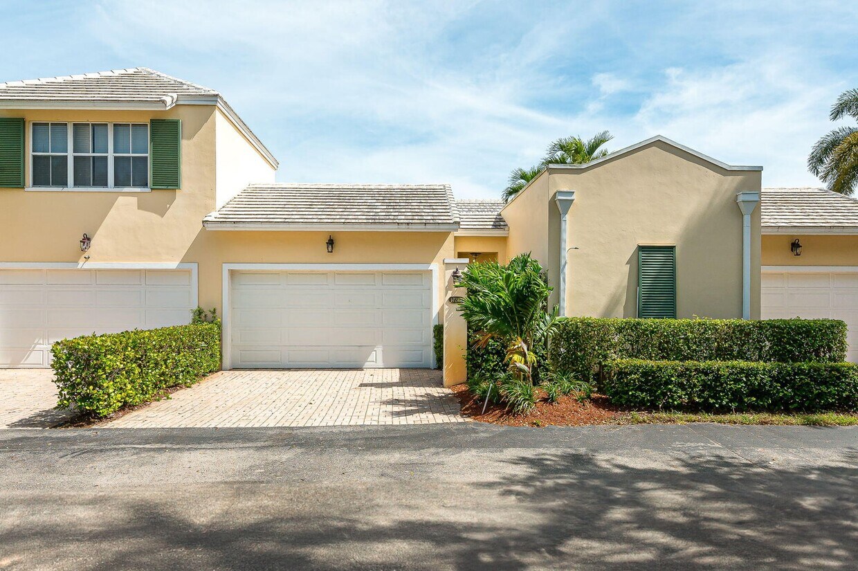 17282 Bermuda Village Dr, Boca Raton, FL 33487 Townhome Rentals in