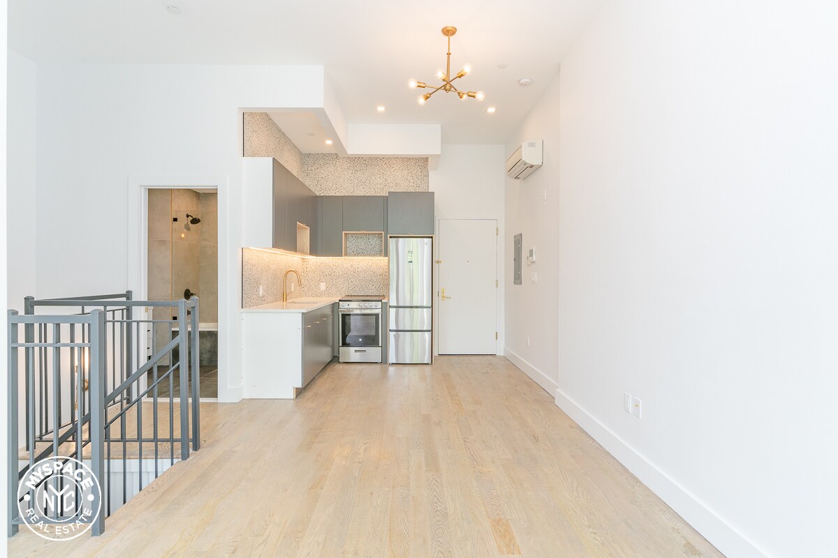 Foto principal - 424 Gates Ave