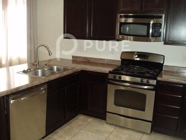 Building Photo - 9663 Mirasol Ave NW