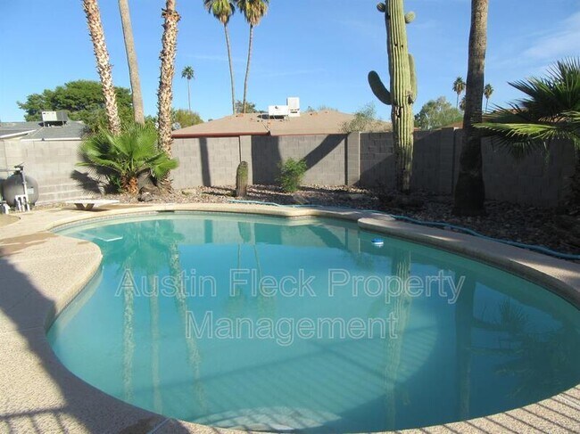 Foto del edificio - 6731 S Newberry Rd