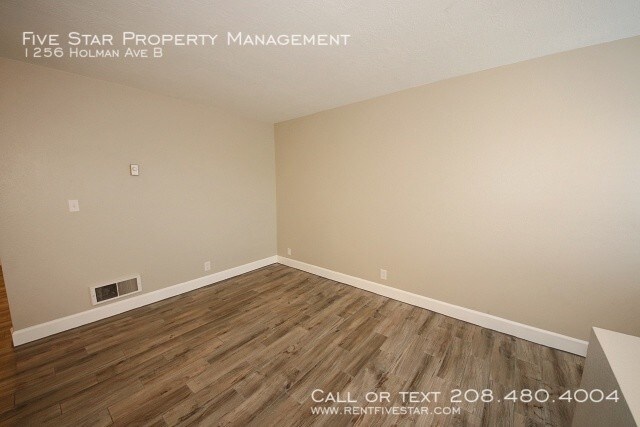 Building Photo - 1256 Holman Ave
