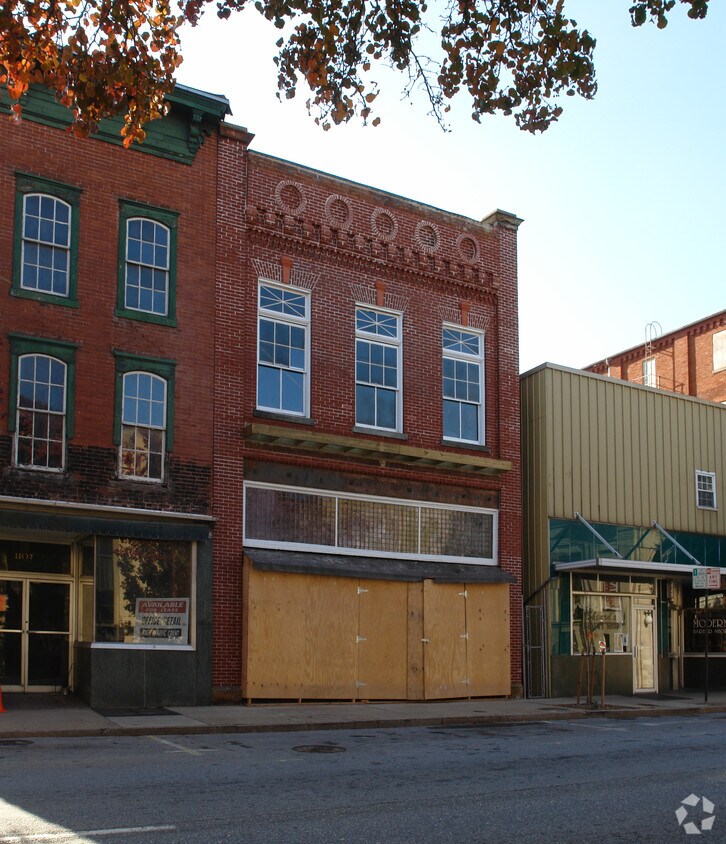 Foto del edificio - 1105 Main St