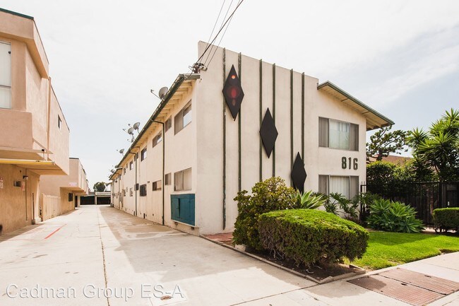 Building Photo - 816 Victor Ave