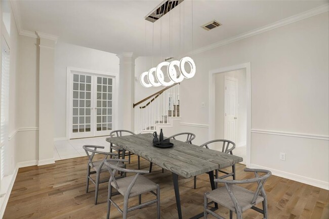 Foto del edificio - 2302 Upland Park Dr