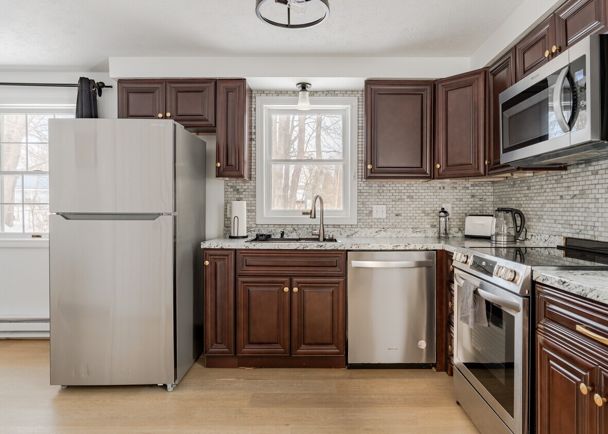 Foto principal - 49 Berkshire Rd
