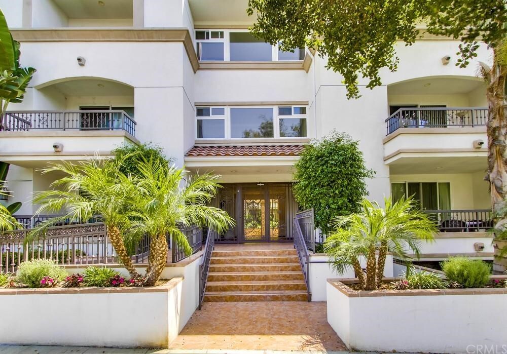 Foto principal - 630 E Olive Ave