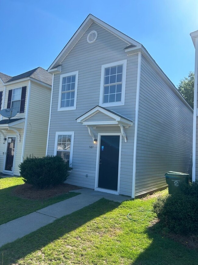Building Photo - 507 Summit Terrace Ct